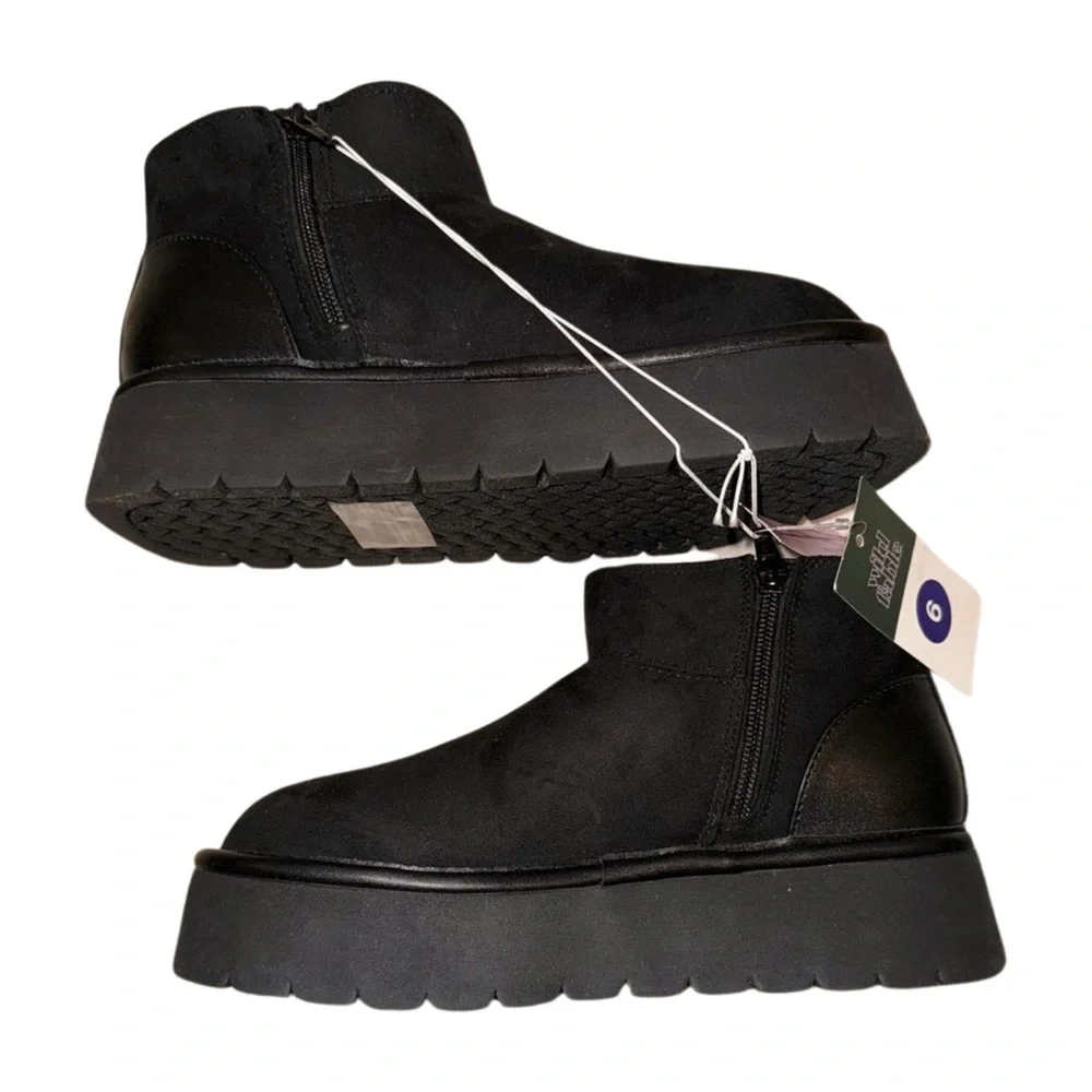 NWT Wild Fable Women’s Black Platform Booties | Memory Foam Insole | Size 6 - Picture 2 of 3